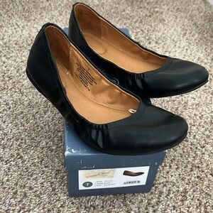 Universal Thread Flats